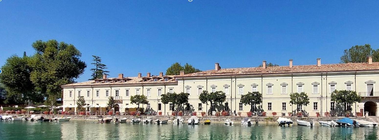 Time To Relax - La Terrazza Sul Lago เปสเคียรา เดล การ์ดา ภายนอก รูปภาพ